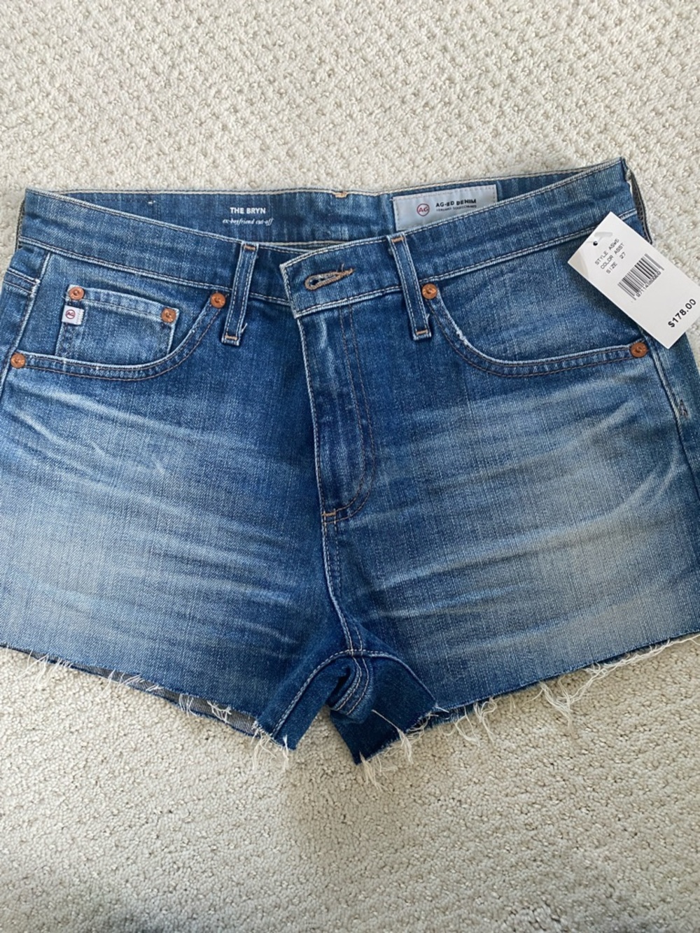NWT AG Brynn Denim Cutoff Shorts in Washed Blue, size 27